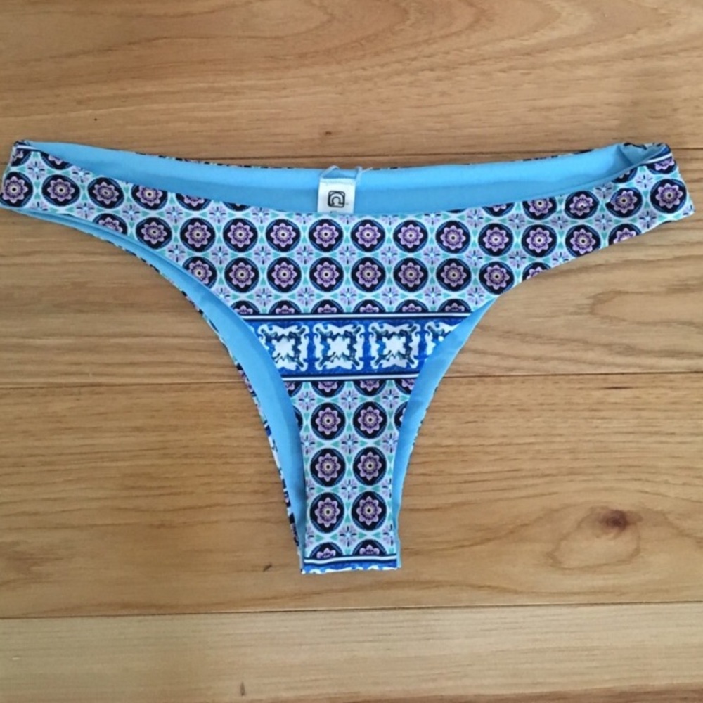 Bikini bottoms